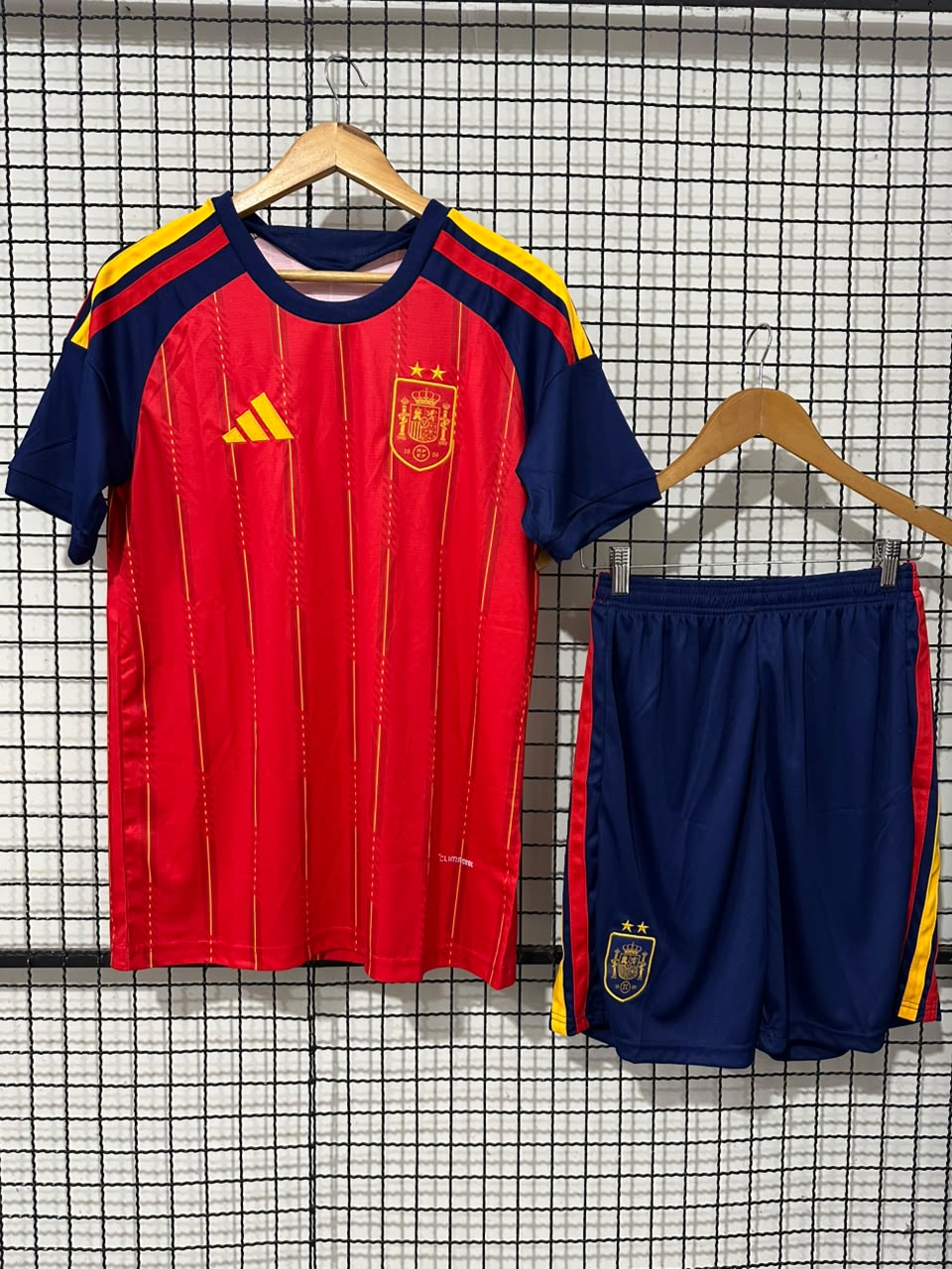 Kit Espanha Titular 26/27 Torcedor