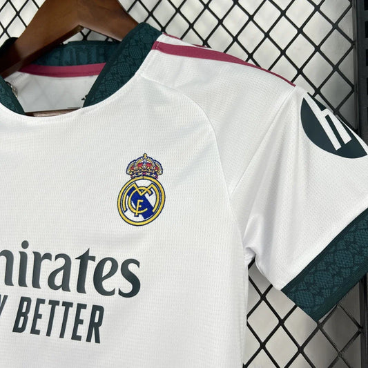 Kit Infantil Real Madrid 26/27 Conjunto Unissex