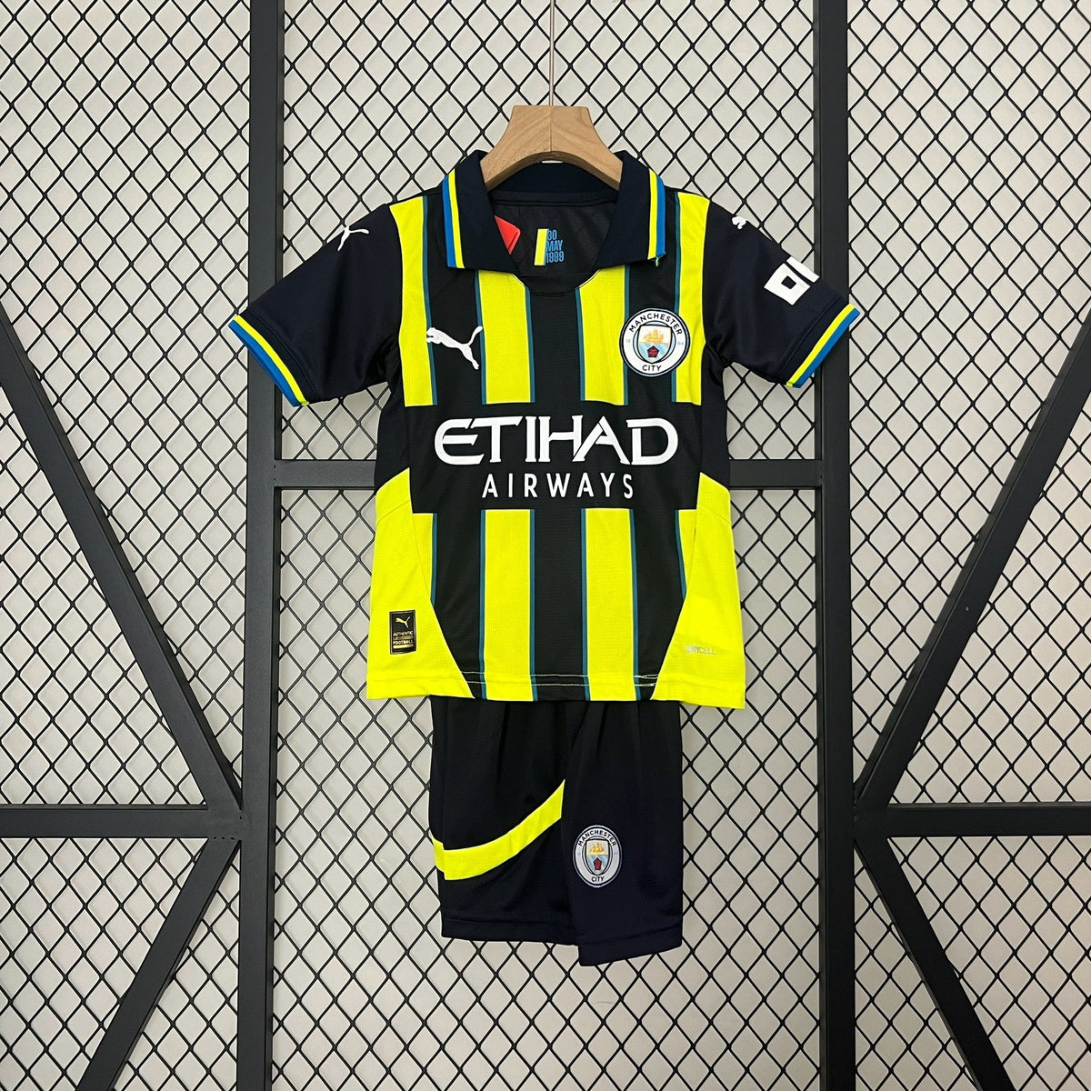 Kit Infantil Manchester City 24/25 Torcedor Unissex
