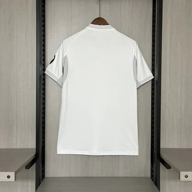 Camisa Real Madrid 2025/26 Torcedor Masculina