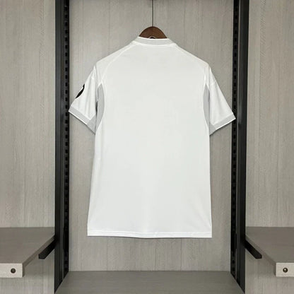 Camisa Real Madrid 2025/26 Torcedor Masculina