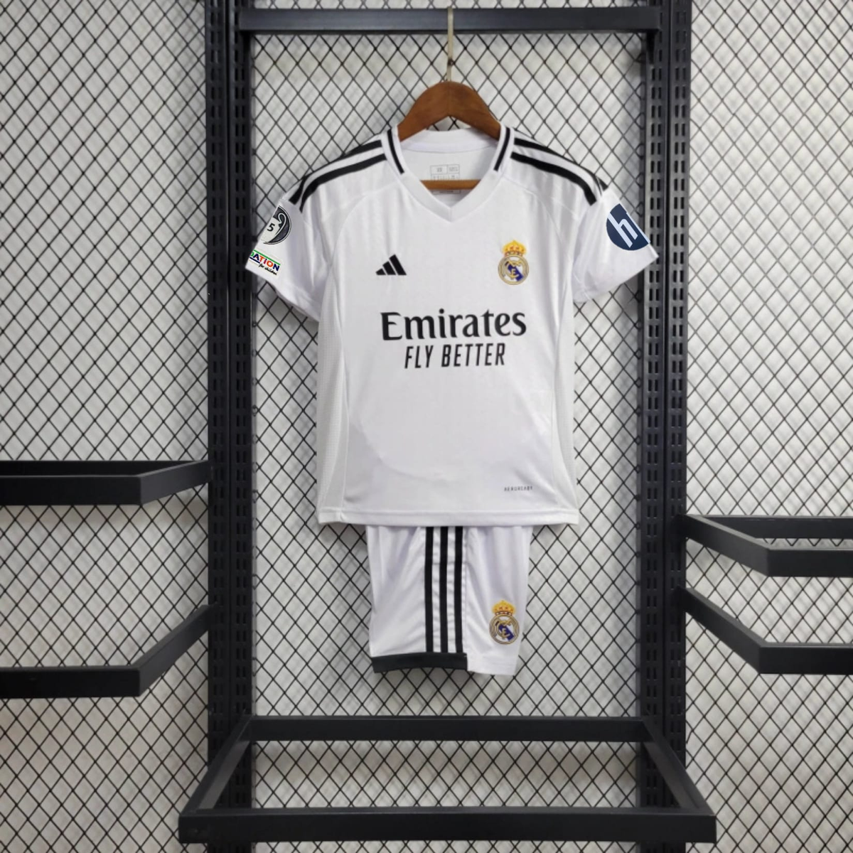 Kit Infantil Real Madrid 24/25 Conjunto Unissex