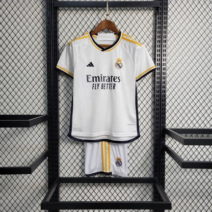 Kit Infantil Real Madrid 23/24 Conjunto Unissex